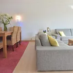 2-Br Apartment With Pool & Garage - 10 Min Walk To Center