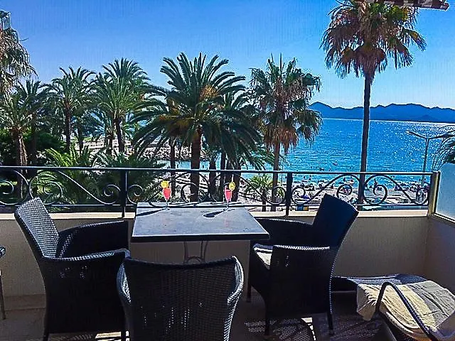 Apartment On The Croisette With Beautiful Sea View