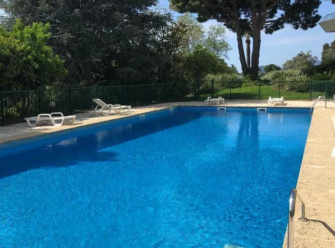 Studio Terrasse - Piscine- Tennis