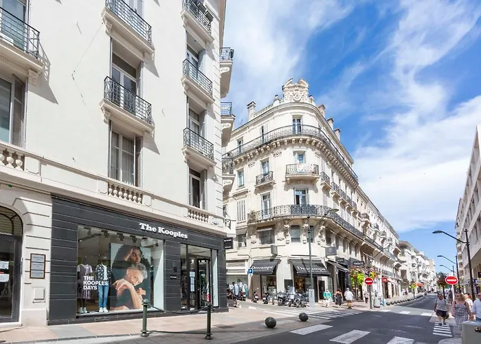 Cosy apartment 27 m2 in rue d\'Antibes&Croisette