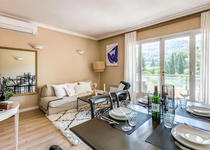 Apartment Le Val Riant By Interhome