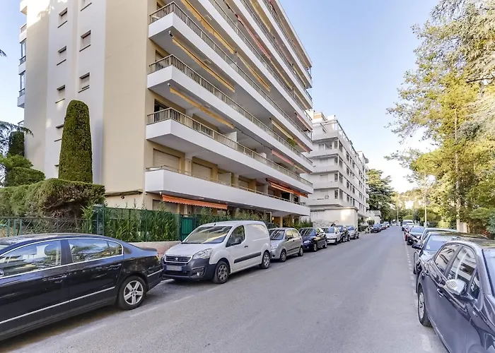 Immogroom - Renovated Apartment - Terrace - Ac - Wifi