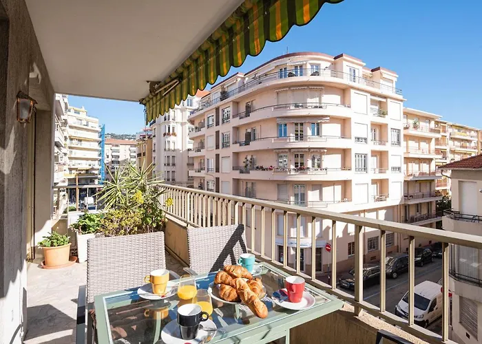 Majestic Apartment
