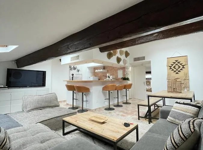 Appartement De Charme Rue D\'Antibes