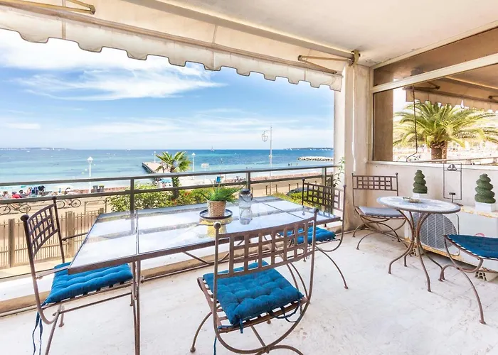 Apartment Seaside