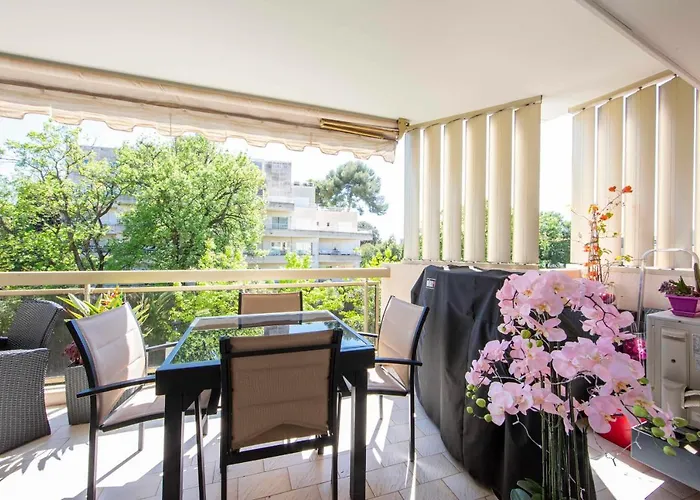 Ideal Congress And Vacation Live In Villa Parador