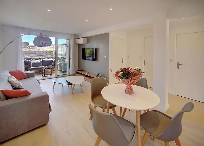 Appartment La Croisette 100 M From The Beach