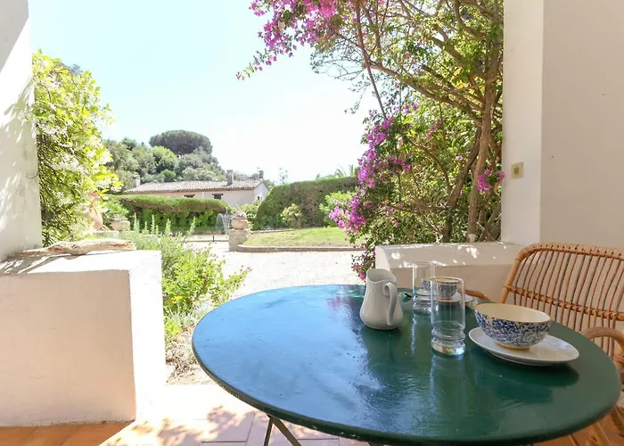 Apartment In A Beautiful Quiet Residence Parking - Benakey
