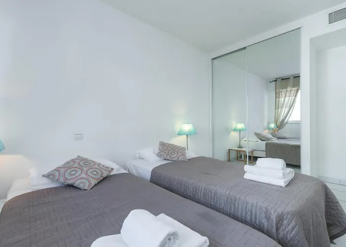 Bright Two Bedroomed Apartment On The Beach In Cannes With Huge Terrace With Fabulous Sea Views - 2001