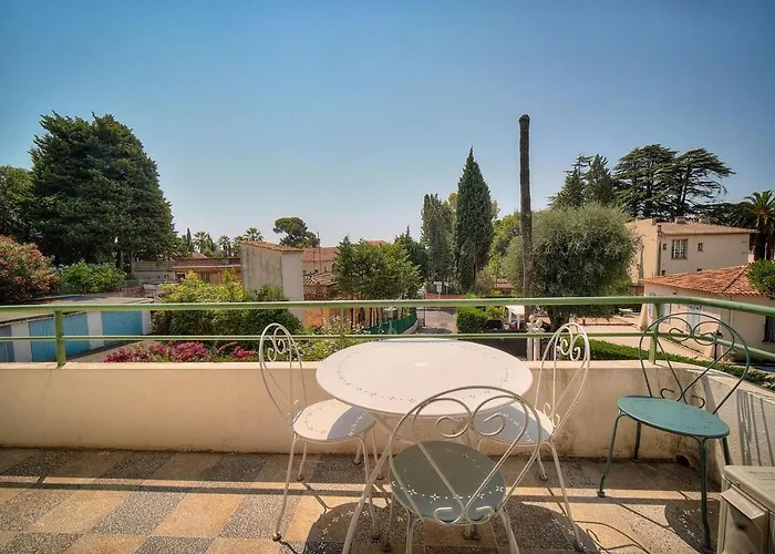 Le Joy - Terrasse - Parking - Verriere Cote D\'Azur