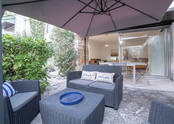 VILLA L\'OASIS - à 80 m du bord de mer et plage