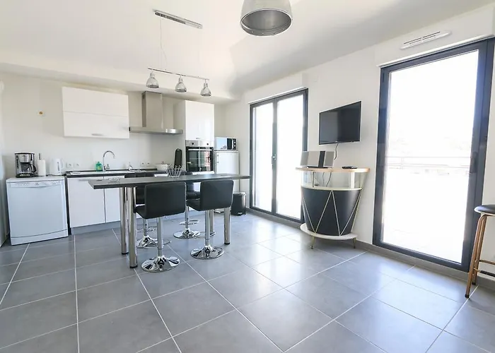 Apartment Rue Merle