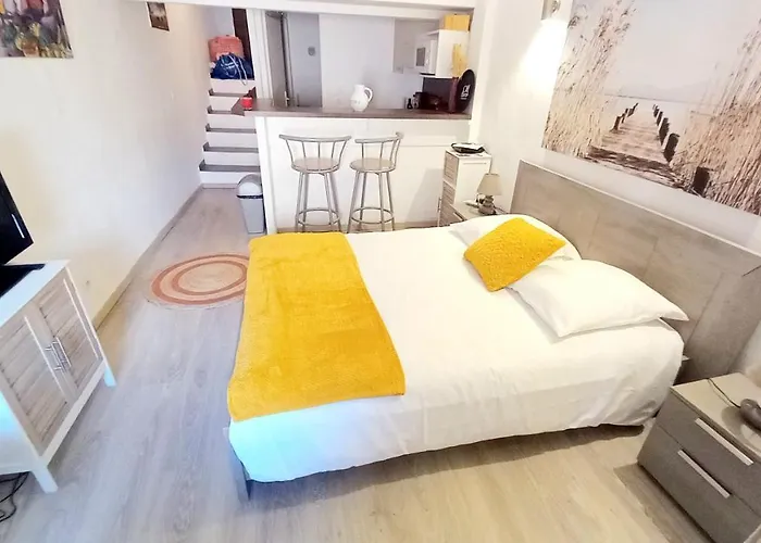 Logement A Cannes Suquet, Emplacement Privilegie