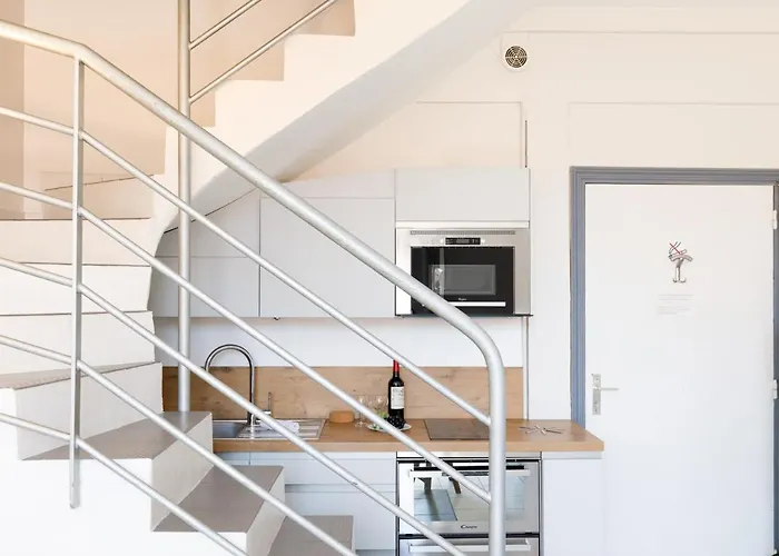 Aya\'S Duplex Yourhosthelper