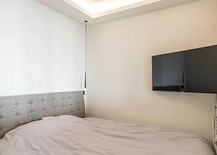 Superb One Bedroom Flat And Terrace - Cannes Center