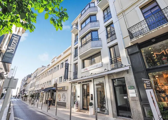 1 Bedroom Amazing Apartment In Cannes