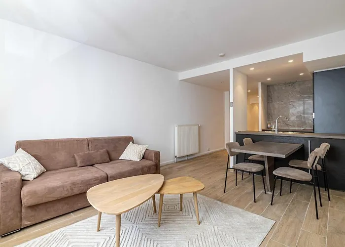 Beautiful Renovated Apartment - 1Br4P - 300M From The Beach