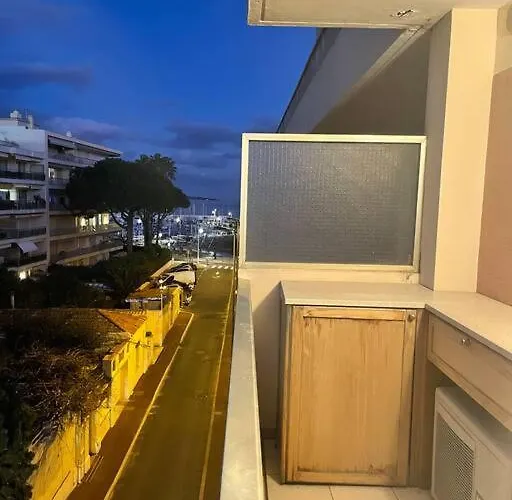 Appartement Studio Neuf A 50M De La Plage