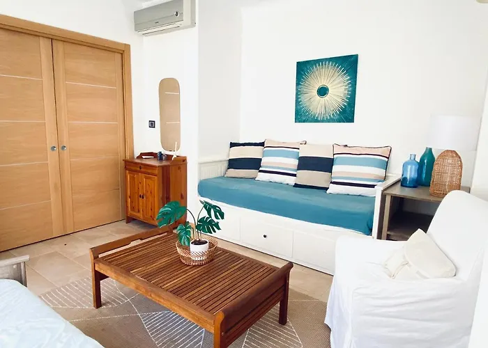 Appartement Cannes Centre Ville Pour Congres Ou Vacances A 5 Min De La Croisette, Plage