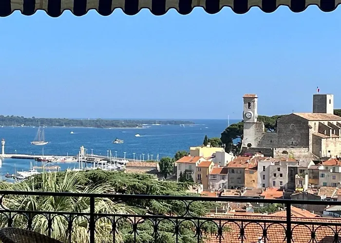Newly Renovated! Harbour View On Balcony Terrace
