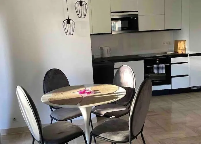 2 Bedroom Apartament Close To The Beach