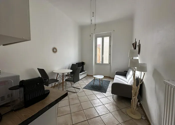 C034-Appt Fonctionnel - Centre Cannes