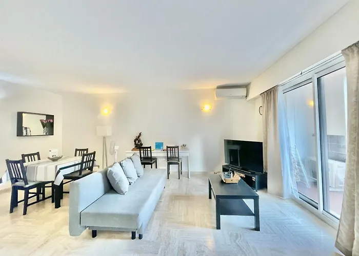 Arenes By Welcome To Cannes