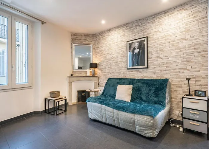 Nice Studio In The Heart Of Cannes