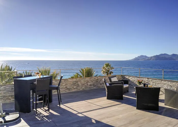 Cocoon In Cannes Sea View.