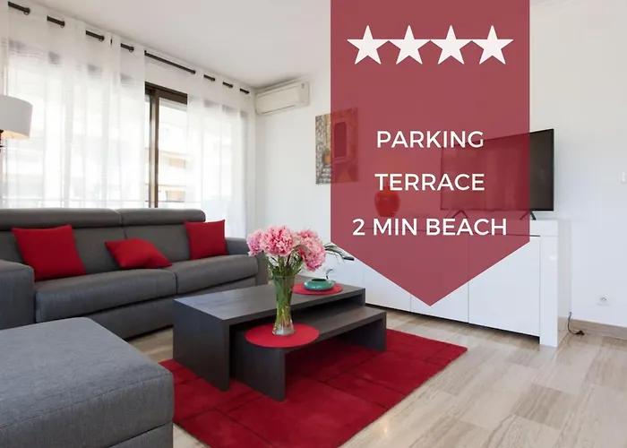 3-Room Apartment With Terrace In Palm Beach