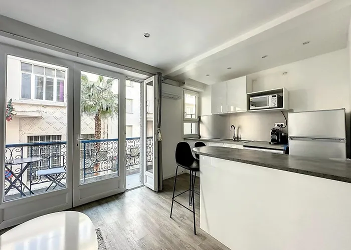 Superbe Appartement Avec Terrasse Centre-Ville Et Plage A 5 Min