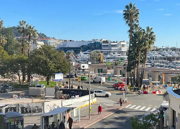 Appartement 33 M2 Comme Une Junior Suite - Vue Port Et Palais Des Festivals