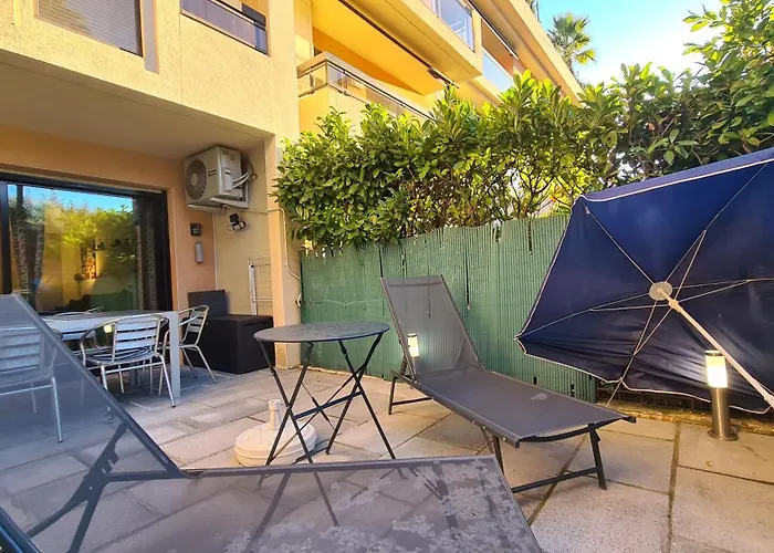 Cannes Conseil Immo -Residence Avec Piscine, Appartement Avec Terrasse Pour 4 Personnes