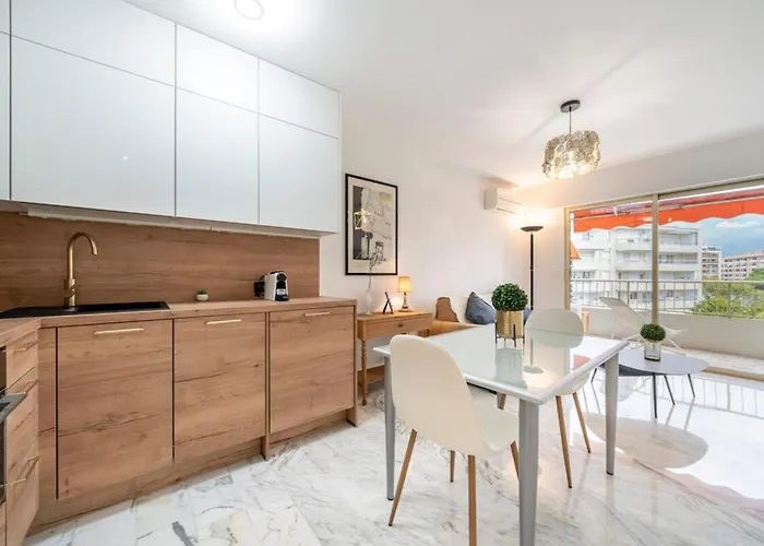 Lovely & Bright One-Bedroom Close To The Croisette