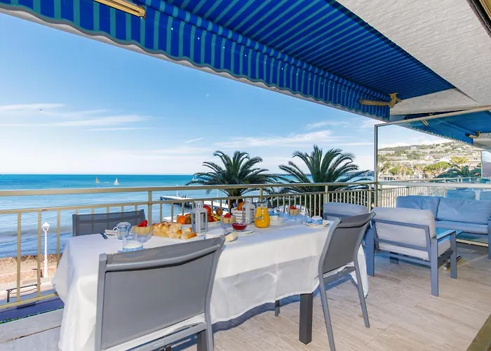 Elegant Appartement 120M² En Front De Mer A Cannes
