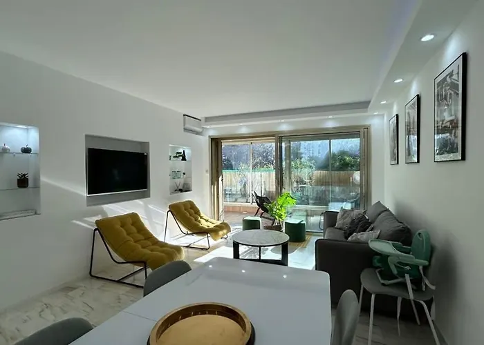 A010-Superbe Appartement Refait A Neuf Proche Croisette