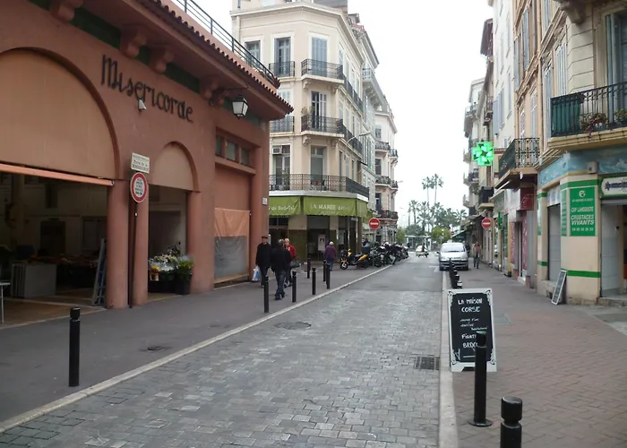 Karolina Properties - Misericorde Appartements