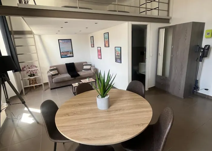 Loft Cannes Chaleureux - Climatisation - Wifi - 650 M Du Palais Des Festivals, Plage
