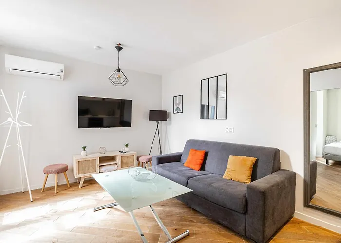Charming 2Rooms Apartmentheart Of Cannes