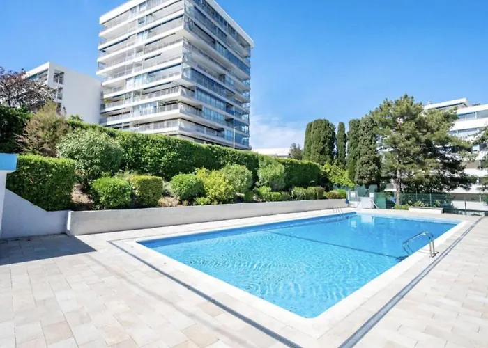 Spacieux 2 Pieces Terrasse Et Piscine
