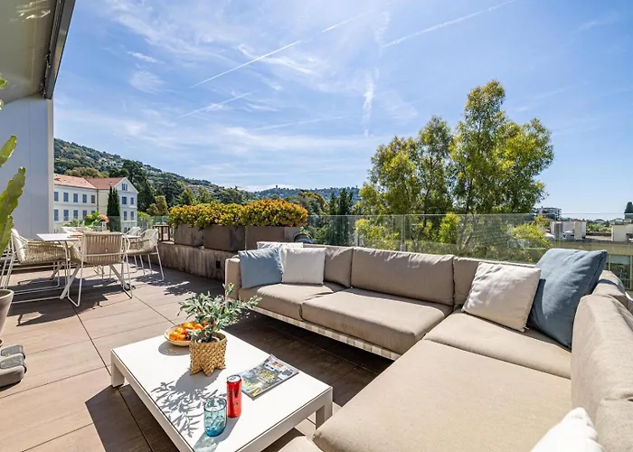 Penthouse Radieux Avec Terrasse Et Vue Magnifique