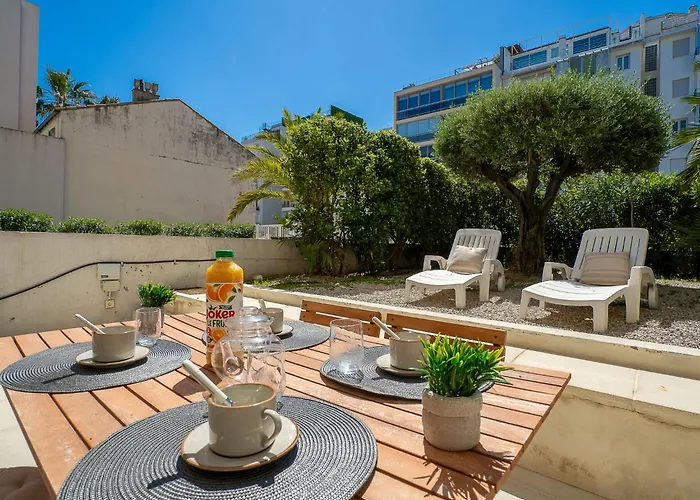 Apartment Cannes Bay-1 By Interhome