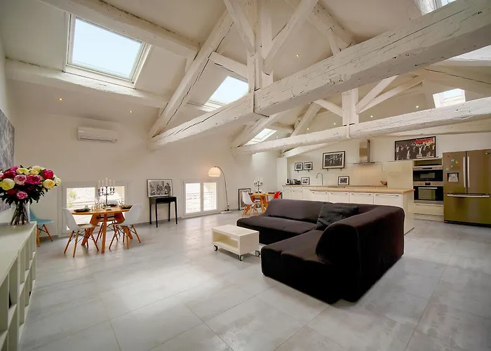 Immogroom - Luminous Spacious T4 Apartment - Ac
