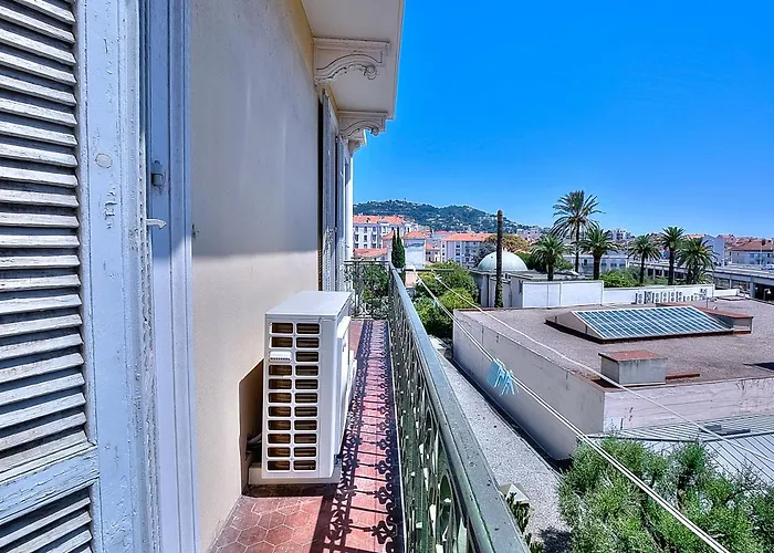 Far5 - 3 Chambres A Deux Pas De La Rue D\'Antibes