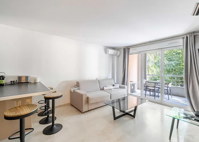 Magnificent Apartment With Parking - Ac-Balcony