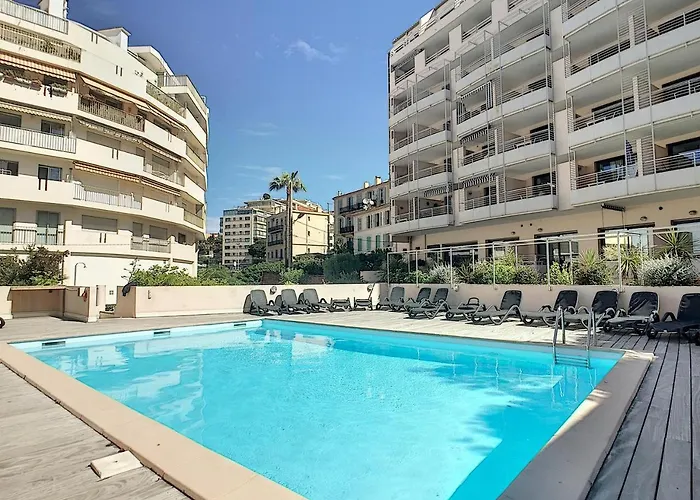 A Deux Pas Des Plages Du Midi 308L Mour