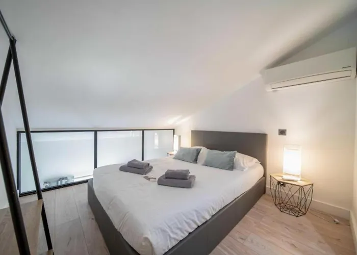 Charming Apartment For 4 People - Forville Market