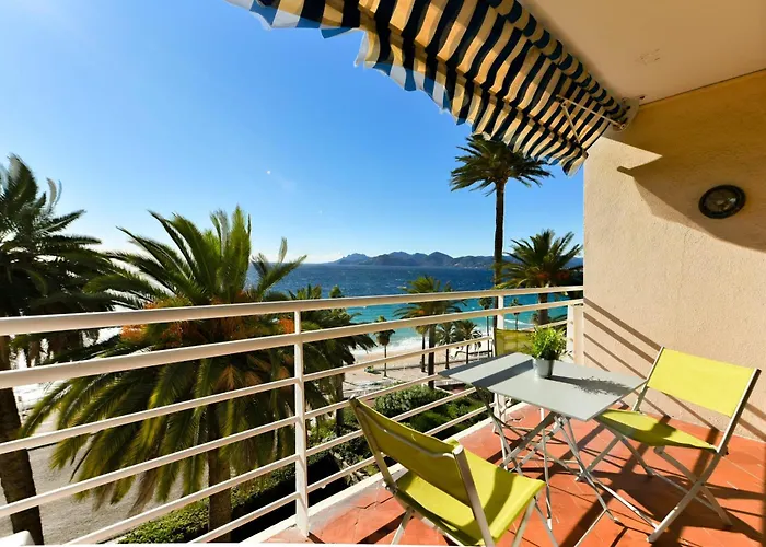 La Belle Vue Mer Avec Joli Balcon Et Parking, A Cote Des Plages Et Du Centre-Ville