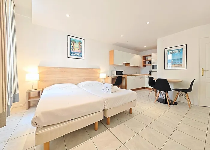 Viva Riviera 6 Rue Commandant Andre