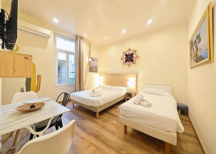 Viva Riviera - 19 Rue Des Freres Pradignac